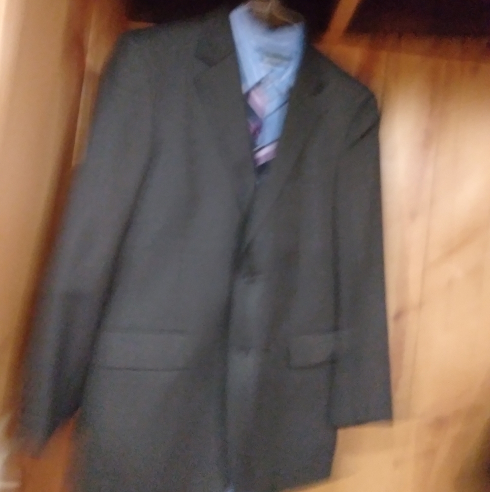 Suit shirt tie